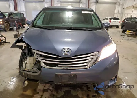 2015 Toyota Sienna Xle from USA, damaged, VIN 5TDYK3DC0FS653047